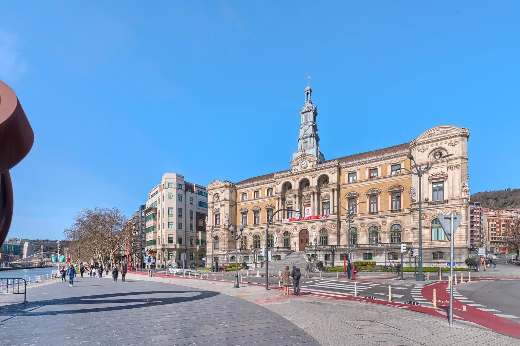 Apartamento Ayuntamiento Cerca Del Casco Viejo & Parking Bilbao Exterior foto