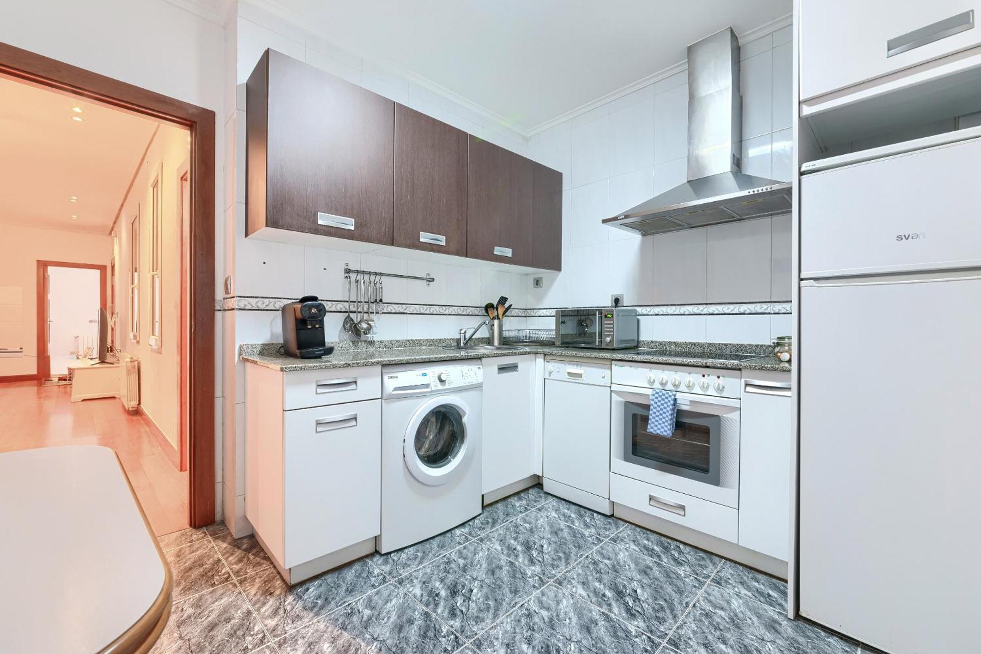 Apartamento Ayuntamiento Cerca Del Casco Viejo & Parking Bilbao Exterior foto