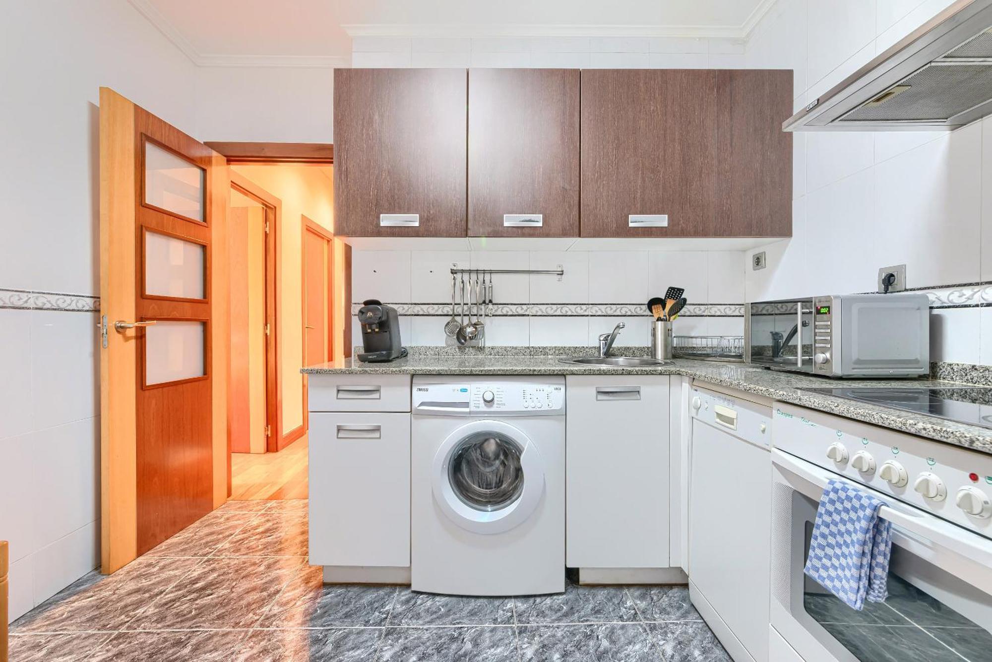 Apartamento Ayuntamiento Cerca Del Casco Viejo & Parking Bilbao Exterior foto